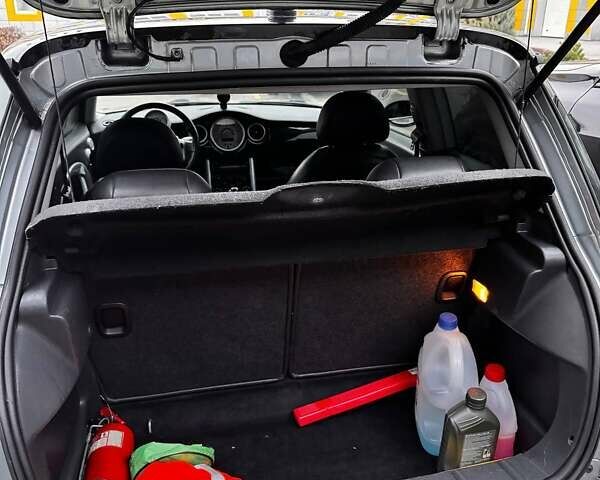 Сірий Міні Cooper, об'ємом двигуна 1.6 л та пробігом 156 тис. км за 5500 $, фото 11 на Automoto.ua