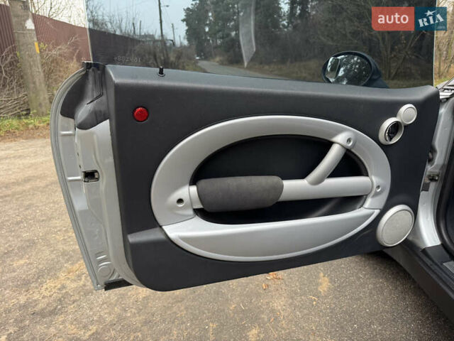 Сірий Міні Cooper, об'ємом двигуна 1.6 л та пробігом 214 тис. км за 4500 $, фото 9 на Automoto.ua