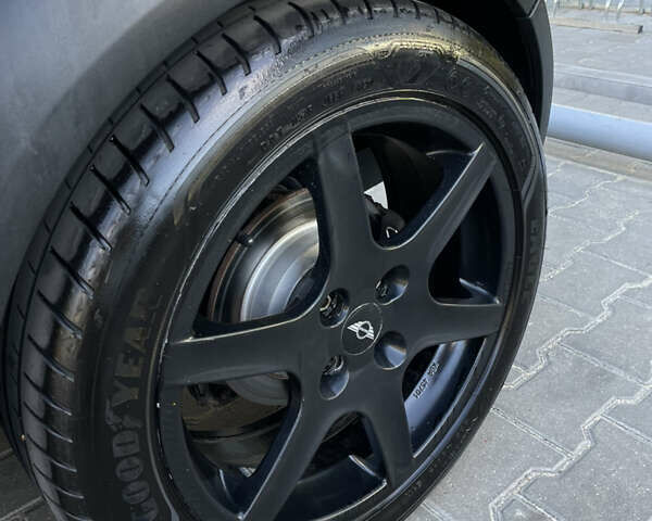 Сірий Міні Cooper, об'ємом двигуна 1.6 л та пробігом 253 тис. км за 6600 $, фото 8 на Automoto.ua
