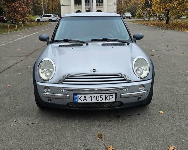 Сірий Міні Cooper, об'ємом двигуна 1.6 л та пробігом 275 тис. км за 3000 $, фото 1 на Automoto.ua