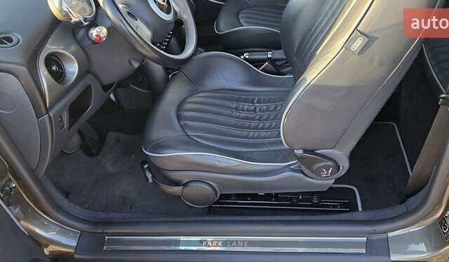 Серый Мини Купер, объемом двигателя 1.6 л и пробегом 237 тыс. км за 7500 $, фото 23 на Automoto.ua