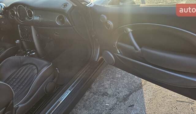 Серый Мини Купер, объемом двигателя 1.6 л и пробегом 237 тыс. км за 7500 $, фото 25 на Automoto.ua