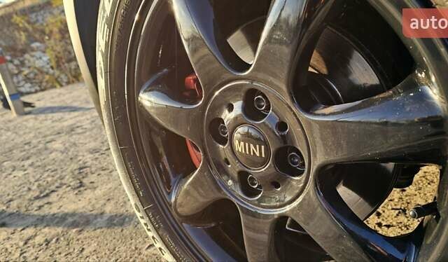 Серый Мини Купер, объемом двигателя 1.6 л и пробегом 237 тыс. км за 7500 $, фото 18 на Automoto.ua