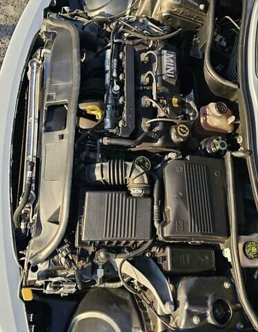 Серый Мини Купер, объемом двигателя 1.6 л и пробегом 237 тыс. км за 7500 $, фото 17 на Automoto.ua