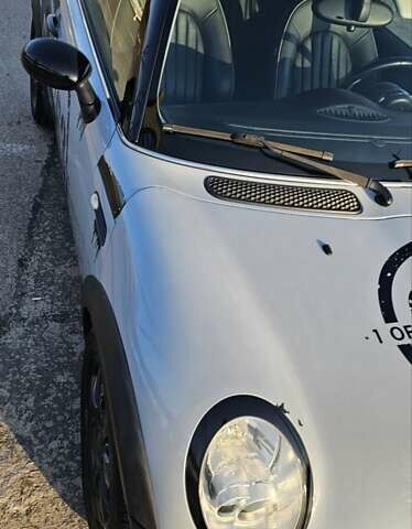 Серый Мини Купер, объемом двигателя 1.6 л и пробегом 237 тыс. км за 7500 $, фото 15 на Automoto.ua