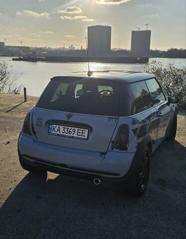 Серый Мини Купер, объемом двигателя 1.6 л и пробегом 237 тыс. км за 7500 $, фото 10 на Automoto.ua