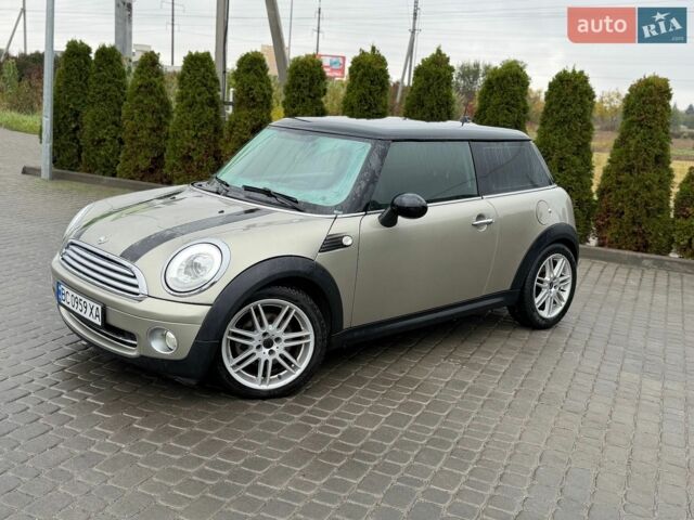 Сірий Міні Cooper, об'ємом двигуна 1.6 л та пробігом 239 тис. км за 5200 $, фото 3 на Automoto.ua
