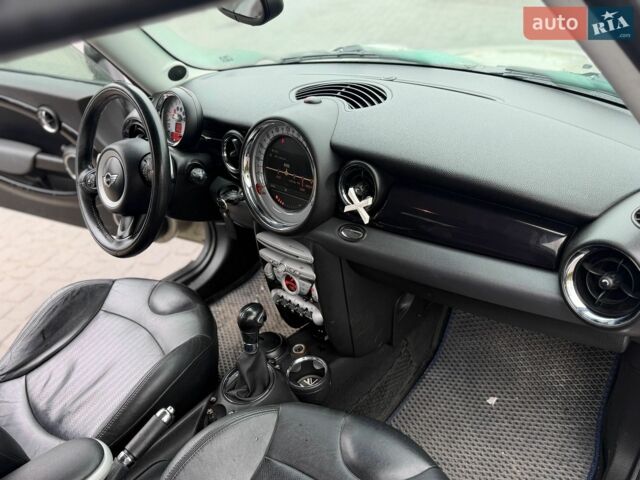 Сірий Міні Cooper, об'ємом двигуна 1.6 л та пробігом 239 тис. км за 5200 $, фото 24 на Automoto.ua
