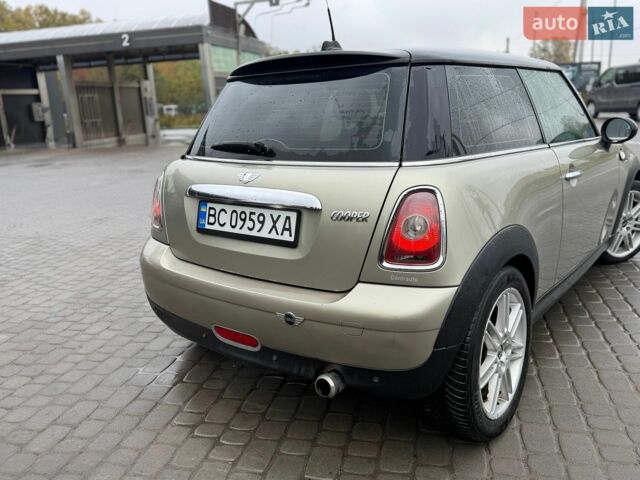 Сірий Міні Cooper, об'ємом двигуна 1.6 л та пробігом 239 тис. км за 5200 $, фото 19 на Automoto.ua