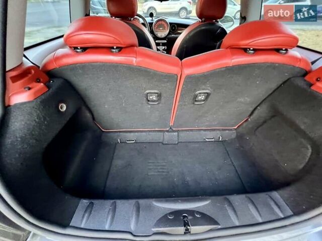 Сірий Міні Cooper, об'ємом двигуна 1.6 л та пробігом 220 тис. км за 6800 $, фото 10 на Automoto.ua