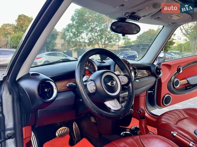 Сірий Міні Cooper, об'ємом двигуна 1.6 л та пробігом 220 тис. км за 6800 $, фото 35 на Automoto.ua