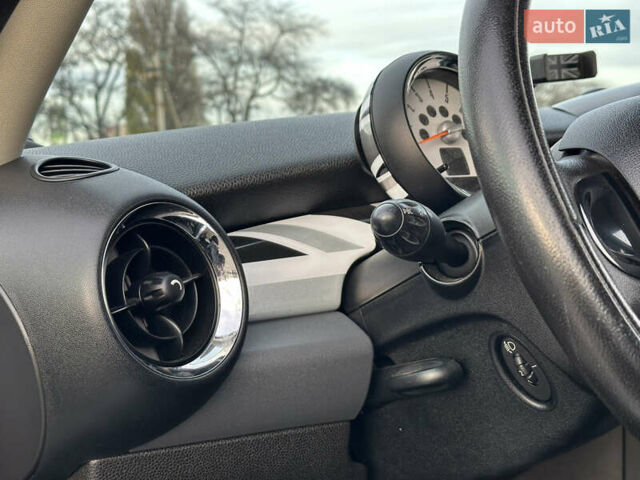 Сірий Міні Cooper, об'ємом двигуна 1.6 л та пробігом 100 тис. км за 9900 $, фото 43 на Automoto.ua