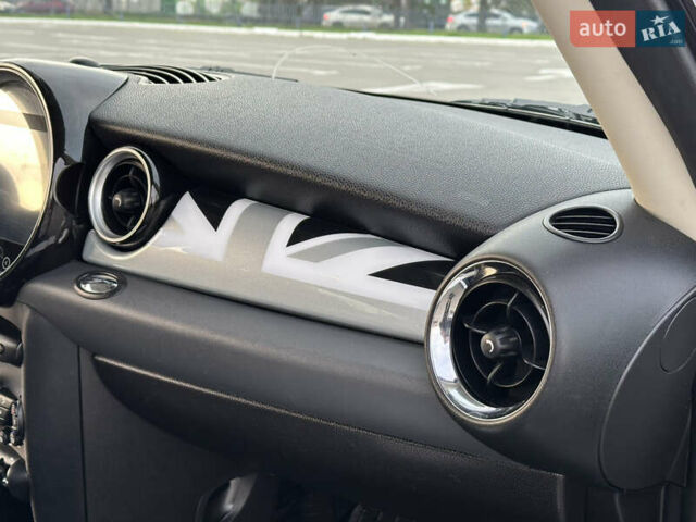 Сірий Міні Cooper, об'ємом двигуна 1.6 л та пробігом 100 тис. км за 9900 $, фото 33 на Automoto.ua