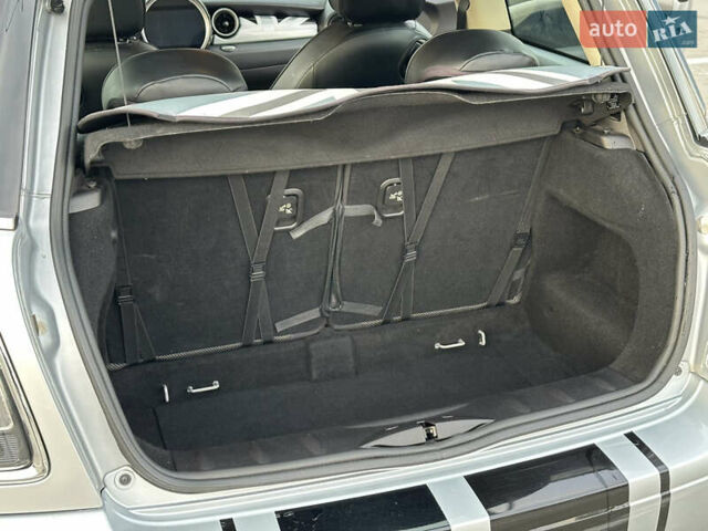 Сірий Міні Cooper, об'ємом двигуна 1.6 л та пробігом 100 тис. км за 9900 $, фото 29 на Automoto.ua