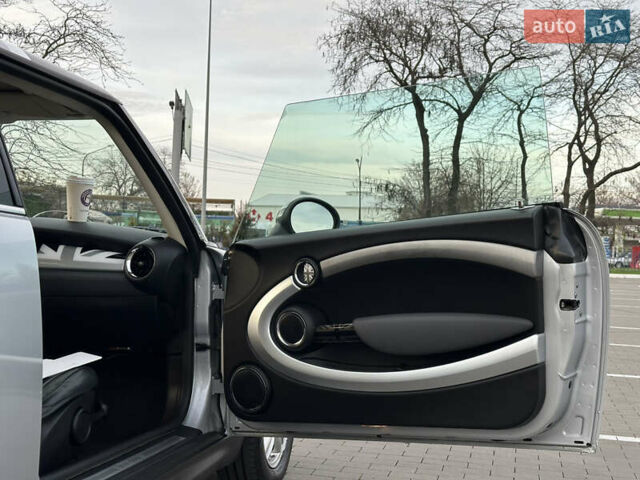 Сірий Міні Cooper, об'ємом двигуна 1.6 л та пробігом 100 тис. км за 9900 $, фото 31 на Automoto.ua