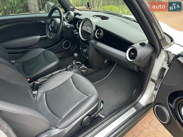 Сірий Міні Cooper, об'ємом двигуна 1.6 л та пробігом 219 тис. км за 7950 $, фото 87 на Automoto.ua
