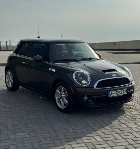 Серый Мини Купер, объемом двигателя 1.6 л и пробегом 143 тыс. км за 7499 $, фото 6 на Automoto.ua