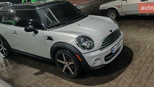 Серый Мини Купер, объемом двигателя 1.6 л и пробегом 180 тыс. км за 7200 $, фото 12 на Automoto.ua