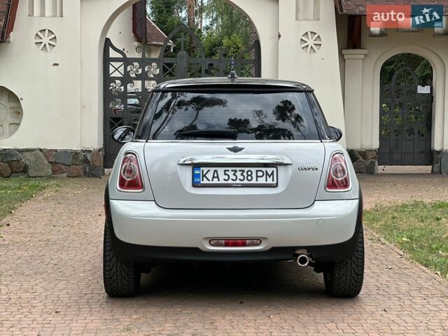 Сірий Міні Cooper, об'ємом двигуна 1.6 л та пробігом 219 тис. км за 7950 $, фото 18 на Automoto.ua