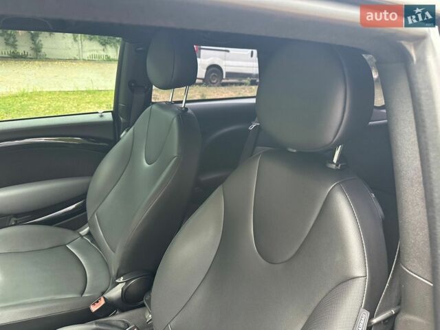 Сірий Міні Cooper, об'ємом двигуна 1.6 л та пробігом 219 тис. км за 7950 $, фото 64 на Automoto.ua