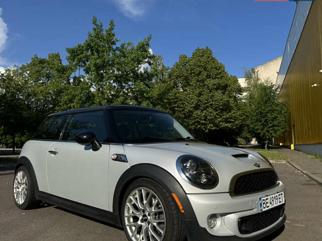 Сірий Міні Cooper, об'ємом двигуна 1.6 л та пробігом 93 тис. км за 14000 $, фото 5 на Automoto.ua