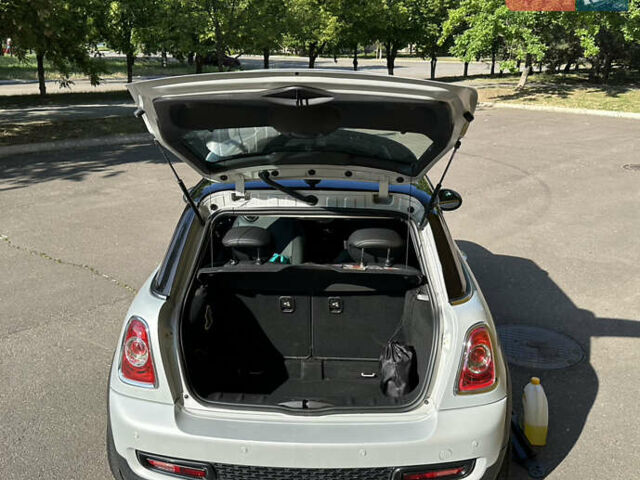 Сірий Міні Cooper, об'ємом двигуна 1.6 л та пробігом 93 тис. км за 14000 $, фото 20 на Automoto.ua