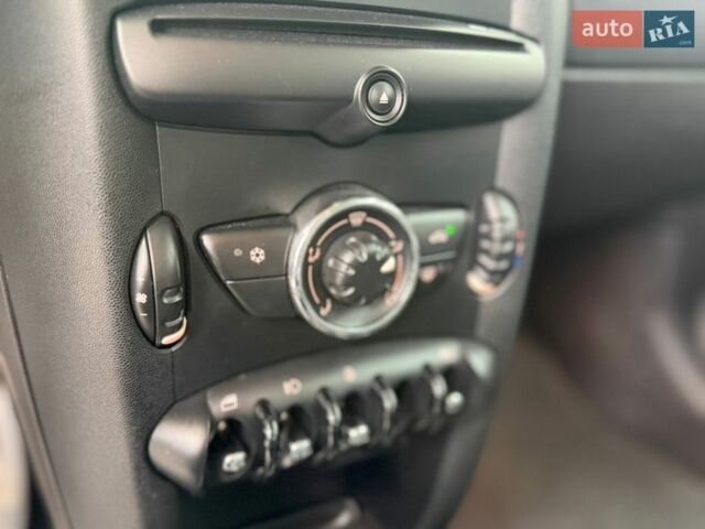 Серый Мини Купер, объемом двигателя 1.6 л и пробегом 170 тыс. км за 10999 $, фото 16 на Automoto.ua