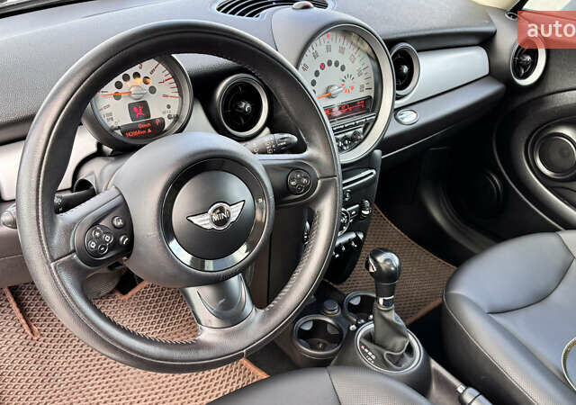 Сірий Міні Cooper, об'ємом двигуна 1.6 л та пробігом 143 тис. км за 7900 $, фото 16 на Automoto.ua