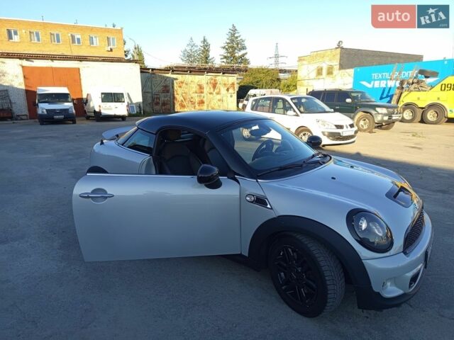 Сірий Міні Cooper, об'ємом двигуна 1.6 л та пробігом 160 тис. км за 8000 $, фото 18 на Automoto.ua