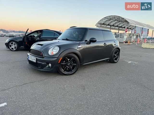 Сірий Міні Cooper, об'ємом двигуна 1.6 л та пробігом 247 тис. км за 8299 $, фото 20 на Automoto.ua