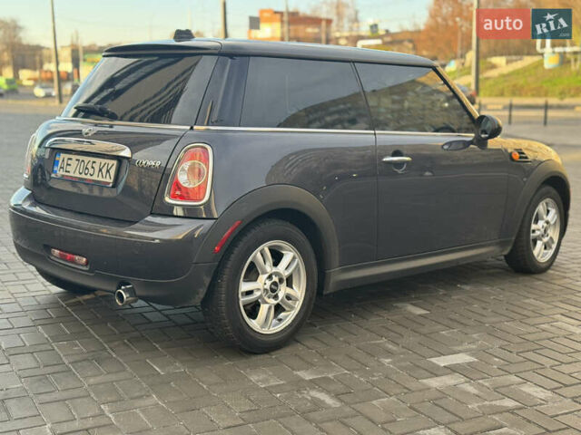 Сірий Міні Cooper, об'ємом двигуна 1.6 л та пробігом 176 тис. км за 7500 $, фото 7 на Automoto.ua