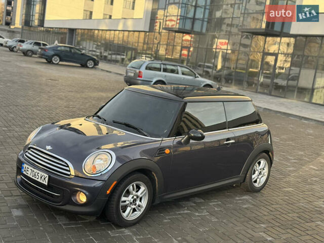 Сірий Міні Cooper, об'ємом двигуна 1.6 л та пробігом 176 тис. км за 7500 $, фото 4 на Automoto.ua