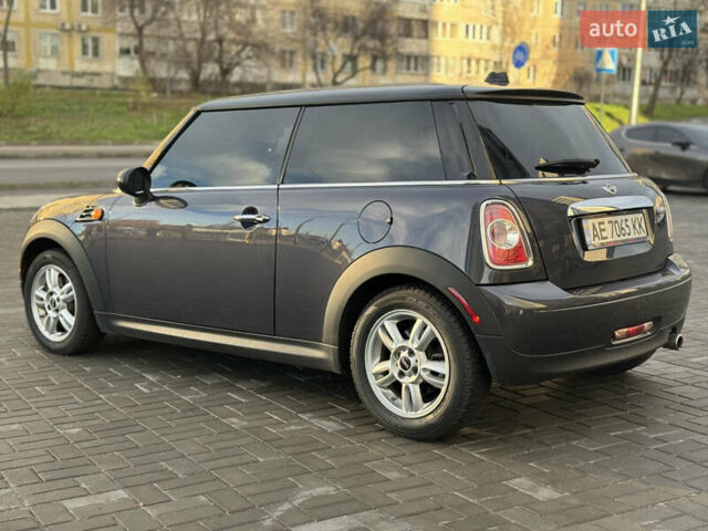 Сірий Міні Cooper, об'ємом двигуна 1.6 л та пробігом 176 тис. км за 7500 $, фото 5 на Automoto.ua