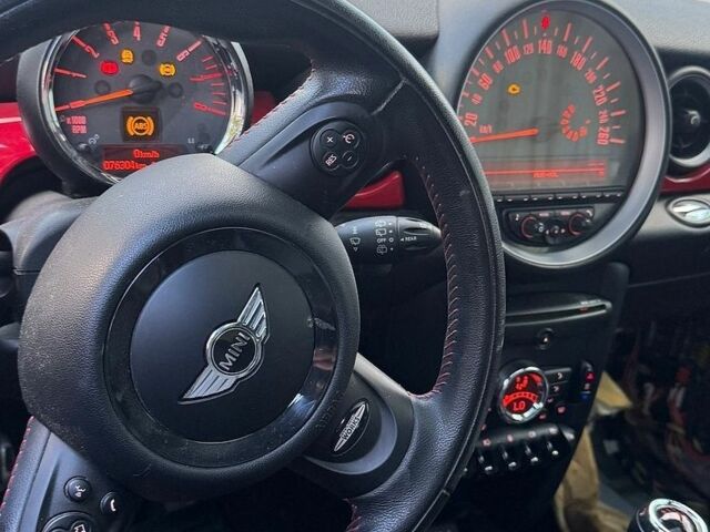 Сірий Міні Cooper, об'ємом двигуна 1.6 л та пробігом 76 тис. км за 11000 $, фото 6 на Automoto.ua