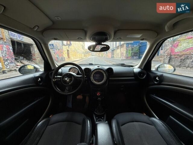 Серый Мини Купер, объемом двигателя 2 л и пробегом 150 тыс. км за 13800 $, фото 73 на Automoto.ua