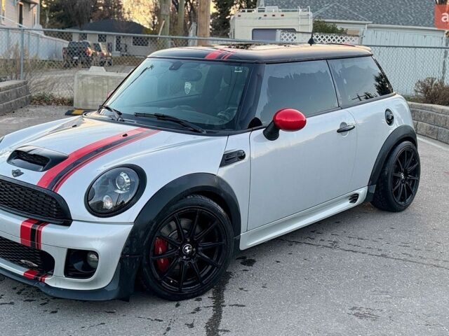 Сірий Міні Cooper, об'ємом двигуна 1.6 л та пробігом 76 тис. км за 11000 $, фото 3 на Automoto.ua
