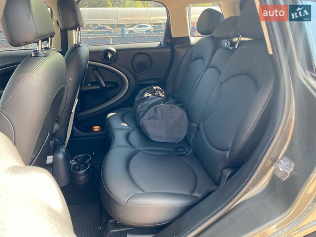 Сірий Міні Cooper, об'ємом двигуна 1.6 л та пробігом 110 тис. км за 12700 $, фото 11 на Automoto.ua