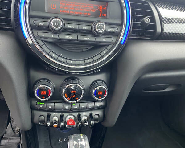 Серый Мини Купер, объемом двигателя 2 л и пробегом 167 тыс. км за 10999 $, фото 15 на Automoto.ua