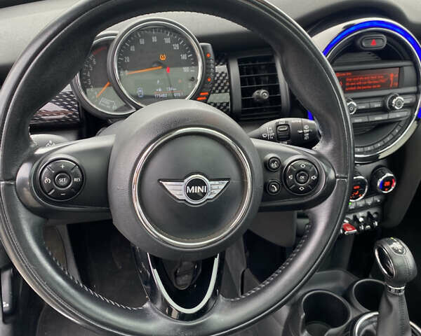 Серый Мини Купер, объемом двигателя 2 л и пробегом 167 тыс. км за 10999 $, фото 14 на Automoto.ua