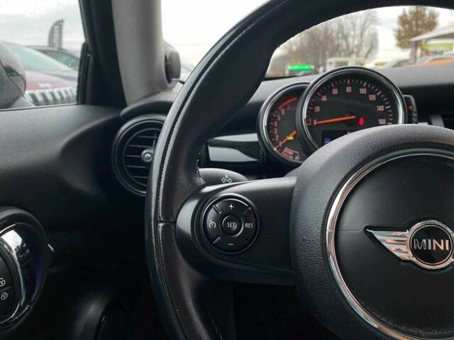 Серый Мини Купер, объемом двигателя 1.5 л и пробегом 85 тыс. км за 11990 $, фото 15 на Automoto.ua