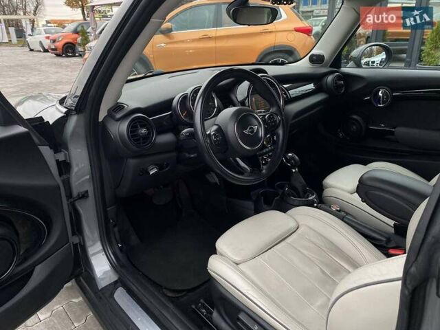 Сірий Міні Cooper, об'ємом двигуна 1.5 л та пробігом 85 тис. км за 11990 $, фото 17 на Automoto.ua