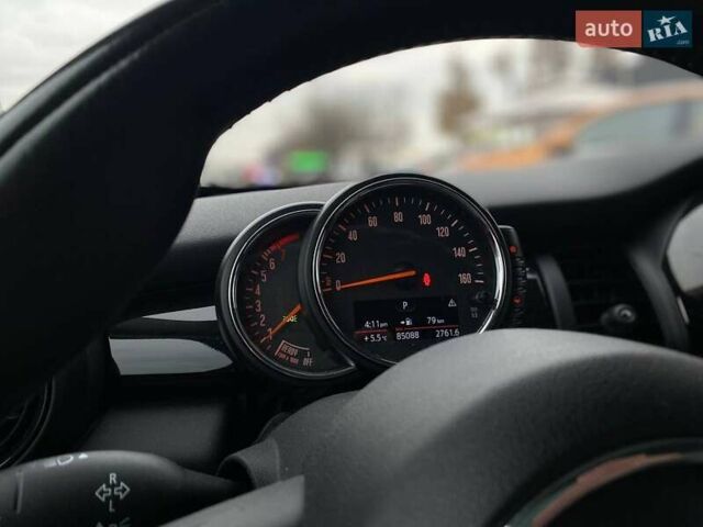Сірий Міні Cooper, об'ємом двигуна 1.5 л та пробігом 85 тис. км за 11990 $, фото 28 на Automoto.ua