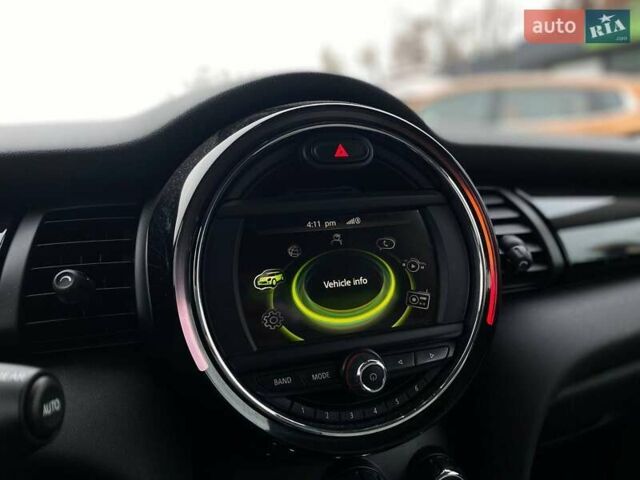 Сірий Міні Cooper, об'ємом двигуна 1.5 л та пробігом 85 тис. км за 11990 $, фото 27 на Automoto.ua