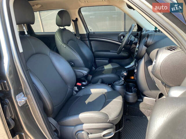 Сірий Міні Cooper, об'ємом двигуна 1.6 л та пробігом 110 тис. км за 12700 $, фото 9 на Automoto.ua