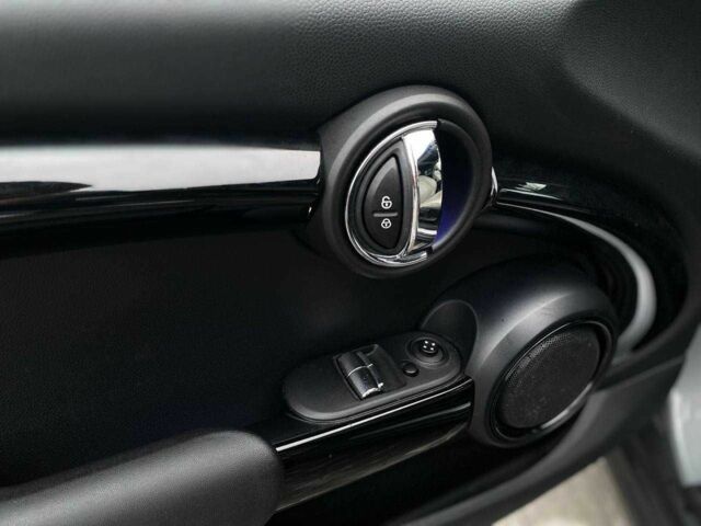 Серый Мини Купер, объемом двигателя 1.5 л и пробегом 85 тыс. км за 11990 $, фото 8 на Automoto.ua