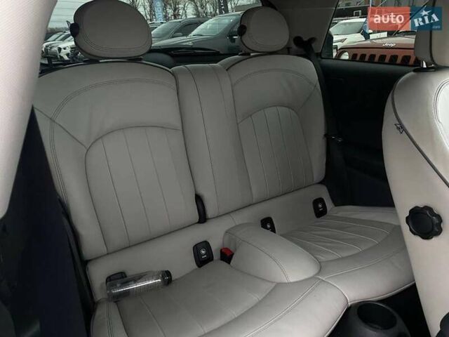 Сірий Міні Cooper, об'ємом двигуна 1.5 л та пробігом 85 тис. км за 11990 $, фото 22 на Automoto.ua
