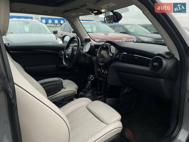 Сірий Міні Cooper, об'ємом двигуна 1.5 л та пробігом 85 тис. км за 11990 $, фото 18 на Automoto.ua