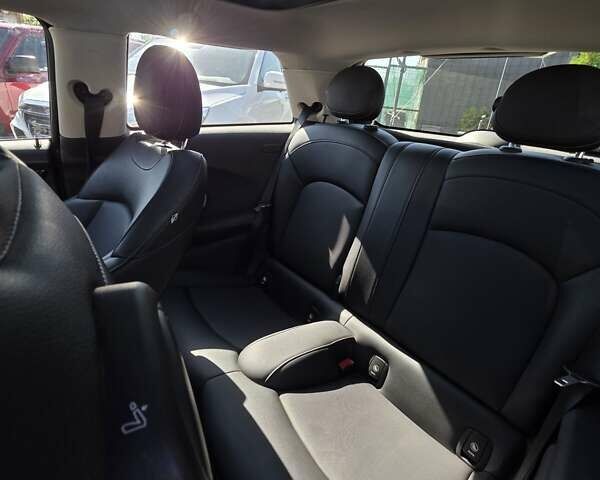 Сірий Міні Cooper, об'ємом двигуна 2 л та пробігом 167 тис. км за 10999 $, фото 11 на Automoto.ua