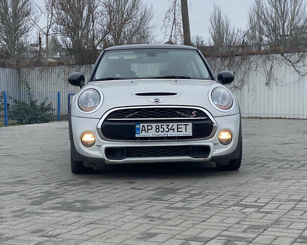 Серый Мини Купер, объемом двигателя 2 л и пробегом 167 тыс. км за 10999 $, фото 1 на Automoto.ua