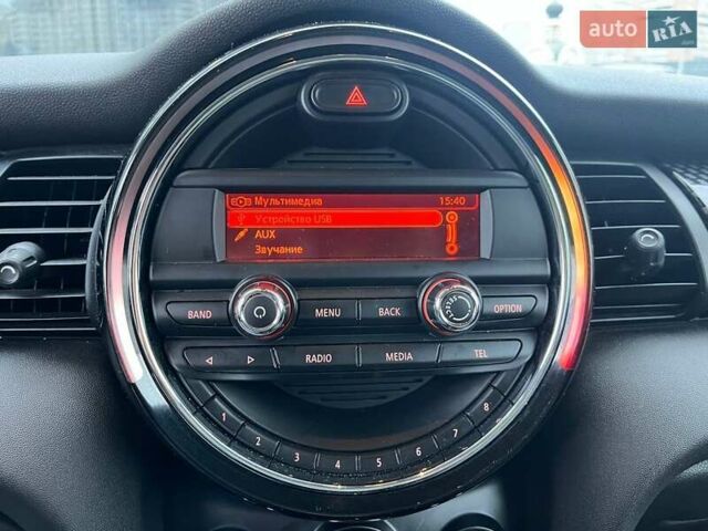 Сірий Міні Cooper, об'ємом двигуна 2 л та пробігом 92 тис. км за 12990 $, фото 24 на Automoto.ua